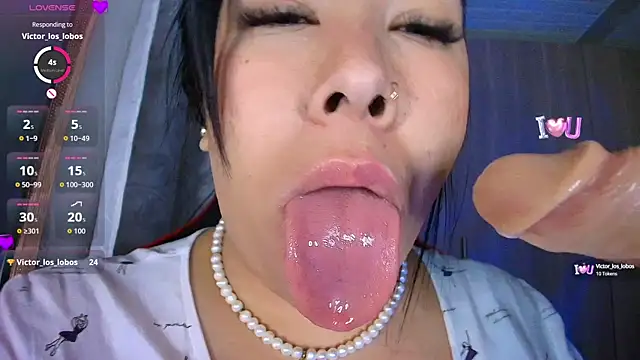 Snapshot of leahtemptation3 chatting on October 12, 2025, 8:24 am leahtemptation3 online show from October 12, 2025, 8:24 am