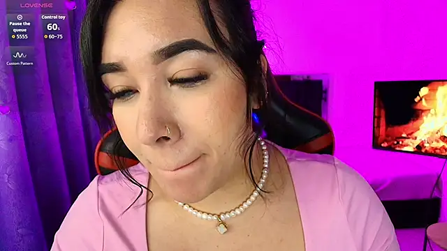 Snapshot of leahtemptation3 chatting on October 25, 2025, 6:54 am leahtemptation3 online show from October 25, 2025, 6:54 am