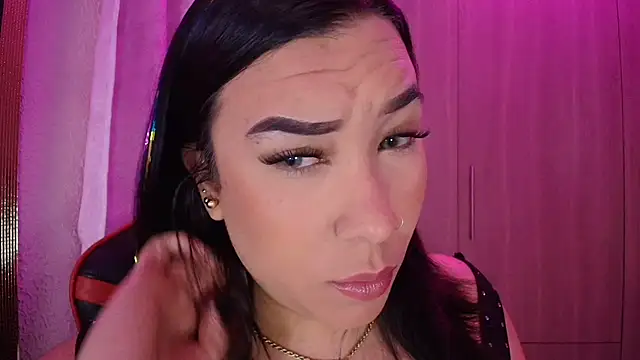 Snapshot of leahtemptation3 chatting on November 10, 2025, 8:13 am leahtemptation3 online show from November 10, 2025, 8:13 am