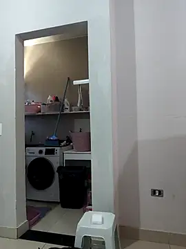 Snapshot of Irresistible24 chatting on November 20, 2025, 6:51 pm Irresistible24 online show from November 20, 2025, 6:51 pm