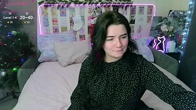 Snapshot of ss-katekisa-ss chatting on December 14, 2024, 12:11 am ss-katekisa-ss online show from December 14, 2024, 12:11 am