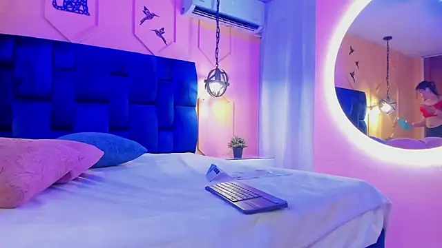 Atenea cute21 online show from January 30, 2025, 4:06 am