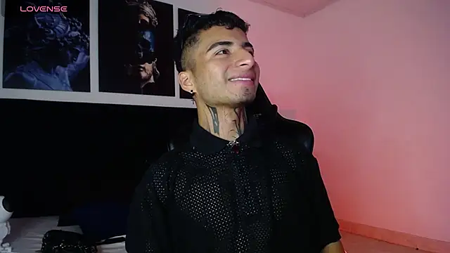 JuanCamiilo 66 online show from January 28, 2025, 2:32 am