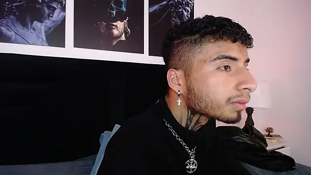 JuanCamiilo 66 online show from February 21, 2025, 5:02 am