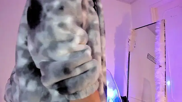 JuanCamiilo 66 online show from November 29, 2025, 3:53 am