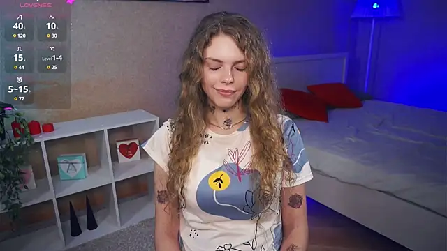 Snapshot of RayaNenlia chatting on February 11, 2025, 11:21 am RayaNenlia online show from February 11, 2025, 11:21 am