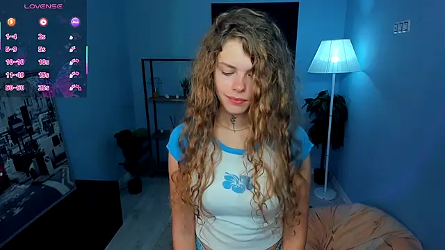 Snapshot of RayaNenlia chatting on September 23, 2025, 5:10 am RayaNenlia online show from September 23, 2025, 5:10 am