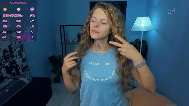 Snapshot of RayaNenlia chatting on September 28, 2025, 5:02 am RayaNenlia online show from September 28, 2025, 5:02 am