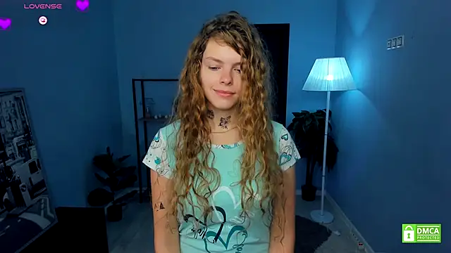 Snapshot of RayaNenlia chatting on November 6, 2025, 5:08 am RayaNenlia online show from November 6, 2025, 5:08 am