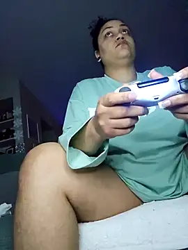 Snapshot of honeeyyy_pot chatting on December 17, 2024, 7:40 am honeeyyy pot online show from December 17, 2024, 7:40 am