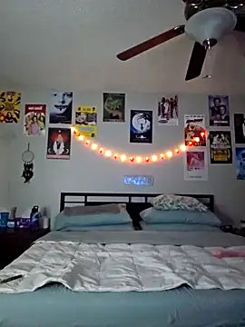 Snapshot of honeeyyy_pot chatting on January 10, 2025, 7:43 pm honeeyyy pot online show from January 10, 2025, 7:43 pm