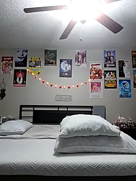 Snapshot of honeeyyy_pot chatting on January 21, 2025, 6:54 am honeeyyy pot online show from January 21, 2025, 6:54 am