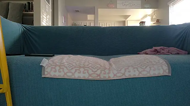 Snapshot of honeeyyy_pot chatting on February 19, 2025, 12:14 am honeeyyy pot online show from February 19, 2025, 12:14 am