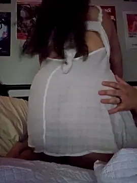 Snapshot of honeeyyy_pot chatting on September 10, 2025, 5:40 am honeeyyy pot online show from September 10, 2025, 5:40 am