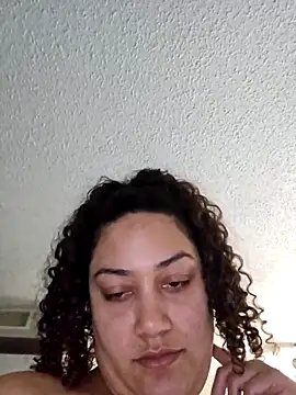 Snapshot of honeeyyy_pot chatting on September 21, 2025, 9:05 pm honeeyyy pot online show from September 21, 2025, 9:05 pm