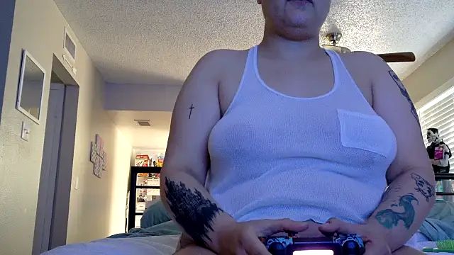 Snapshot of honeeyyy_pot chatting on October 27, 2025, 11:31 pm honeeyyy pot online show from October 27, 2025, 11:31 pm