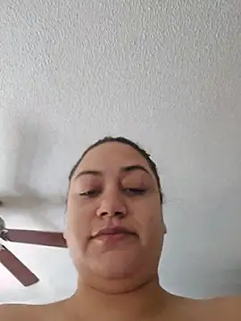 Snapshot of honeeyyy_pot chatting on November 9, 2025, 9:13 pm honeeyyy pot online show from November 9, 2025, 9:13 pm