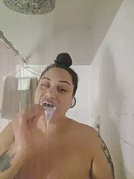 Snapshot of honeeyyy_pot chatting on December 1, 2025, 9:03 am honeeyyy pot online show from December 1, 2025, 9:03 am