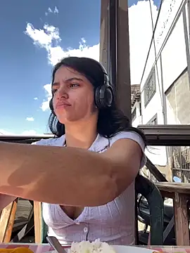 Snapshot of ShawtySlammed chatting on January 10, 2025, 7:43 pm ShawtySlammed online show from January 10, 2025, 7:43 pm