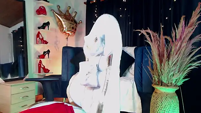 KorayRoussel online show from March 7, 2025, 3:49 pm