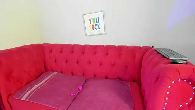 bulma bambina  online show from February 16, 2025, 2:20 am