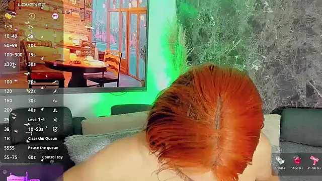 Emmaa Saenz  online show from January 12, 2025, 2:03 am