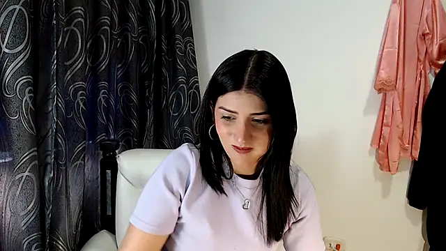 Snapshot of ZajiraShane chatting on January 27, 2025, 1:19 pm ZajiraShane online show from January 27, 2025, 1:19 pm