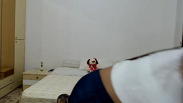 Snapshot of ZajiraShane chatting on October 9, 2025, 8:23 am ZajiraShane online show from October 9, 2025, 8:23 am