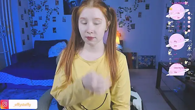 Snapshot of CallMeEffy1 chatting on October 9, 2025, 3:43 pm CallMeEffy1 online show from October 9, 2025, 3:43 pm