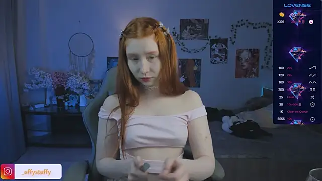 Snapshot of CallMeEffy1 chatting on November 7, 2025, 7:25 pm CallMeEffy1 online show from November 7, 2025, 7:25 pm