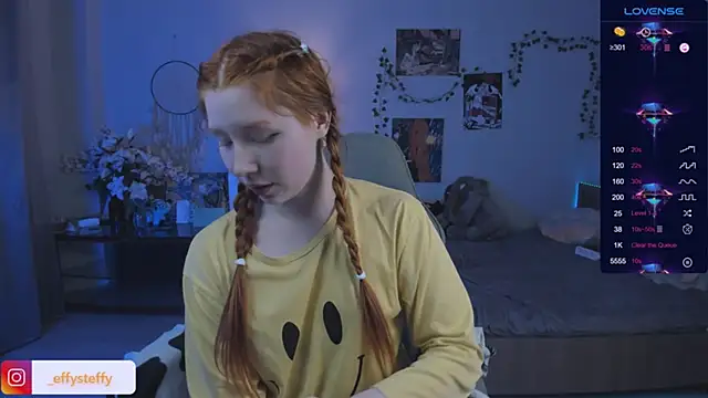 Snapshot of CallMeEffy1 chatting on November 12, 2025, 9:47 pm CallMeEffy1 online show from November 12, 2025, 9:47 pm