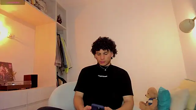 Snapshot of Curlblue chatting on November 25, 2025, 3:50 am Curlblue online show from November 25, 2025, 3:50 am