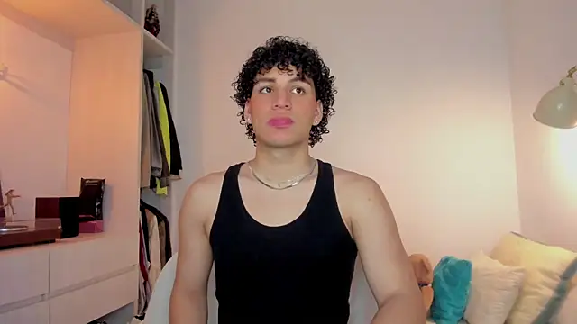 Snapshot of Curlblue chatting on November 27, 2025, 4:53 pm Curlblue online show from November 27, 2025, 4:53 pm