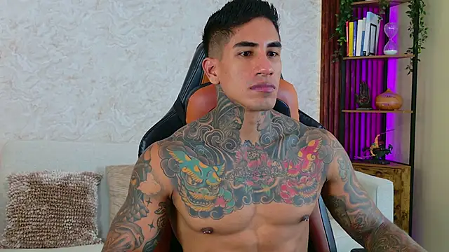 Snapshot of AdanReilly chatting on November 15, 2025, 3:52 pm AdanReilly online show from November 15, 2025, 3:52 pm