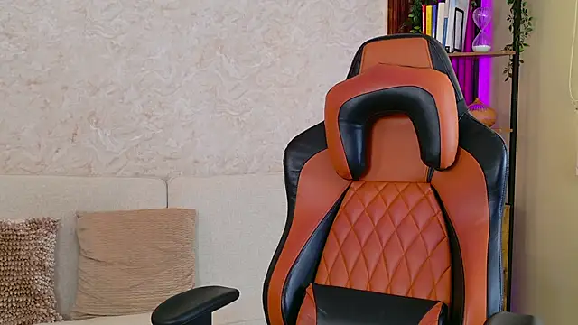 Snapshot of AdanReilly chatting on November 23, 2025, 3:01 pm AdanReilly online show from November 23, 2025, 3:01 pm