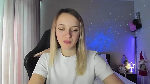 Snapshot of RouseReed chatting on January 18, 2025, 10:39 am RouseReed online show from January 18, 2025, 10:39 am