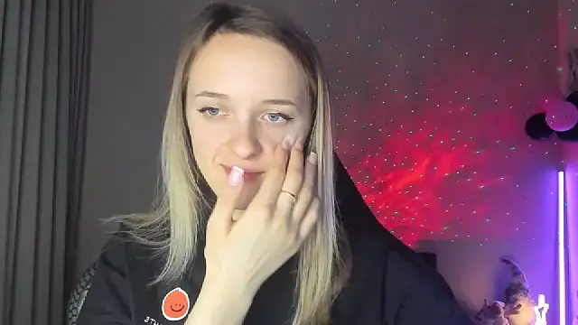 Snapshot of RouseReed chatting on January 21, 2025, 7:26 am RouseReed online show from January 21, 2025, 7:26 am