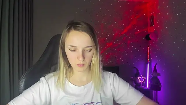 Snapshot of RouseReed chatting on January 29, 2025, 4:52 pm RouseReed online show from January 29, 2025, 4:52 pm