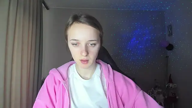 Snapshot of RouseReed chatting on February 9, 2025, 8:11 am RouseReed online show from February 9, 2025, 8:11 am