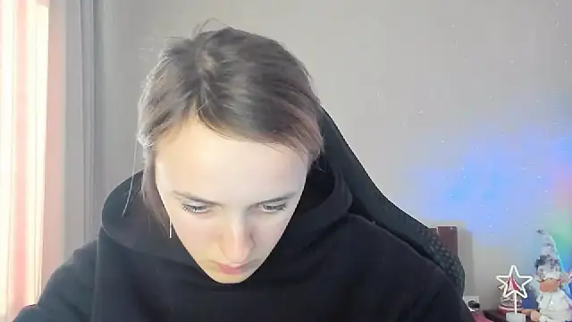 Snapshot of RouseReed chatting on February 12, 2025, 1:16 pm RouseReed online show from February 12, 2025, 1:16 pm