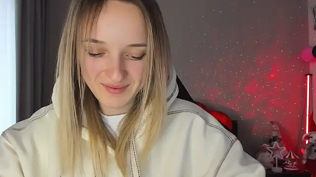 Snapshot of RouseReed chatting on February 14, 2025, 1:08 pm RouseReed online show from February 14, 2025, 1:08 pm