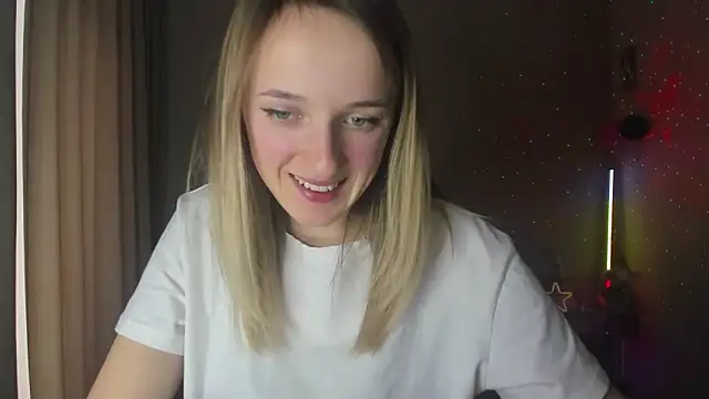 Snapshot of RouseReed chatting on February 15, 2025, 10:33 am RouseReed online show from February 15, 2025, 10:33 am