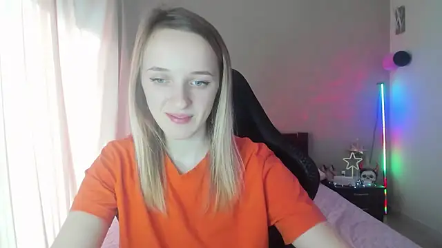 Snapshot of RouseReed chatting on March 7, 2025, 1:07 pm RouseReed online show from March 7, 2025, 1:07 pm