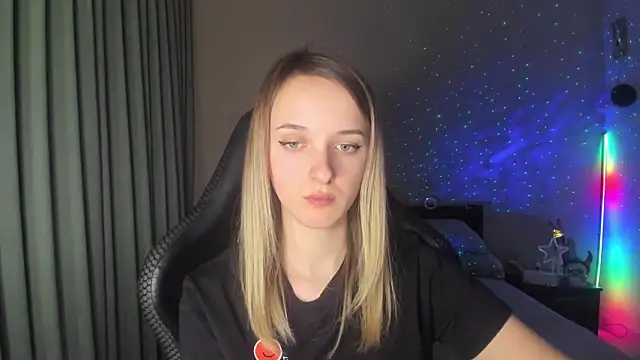 Snapshot of RouseReed chatting on March 12, 2025, 7:13 am RouseReed online show from March 12, 2025, 7:13 am