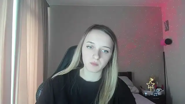 Snapshot of RouseReed chatting on March 19, 2025, 1:18 pm RouseReed online show from March 19, 2025, 1:18 pm