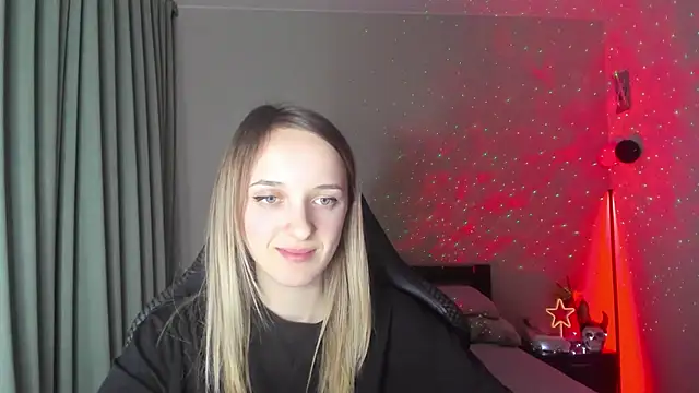 Snapshot of RouseReed chatting on March 21, 2025, 4:40 pm RouseReed online show from March 21, 2025, 4:40 pm