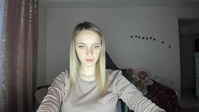 Snapshot of RouseReed chatting on December 5, 2025, 1:09 pm RouseReed online show from December 5, 2025, 1:09 pm