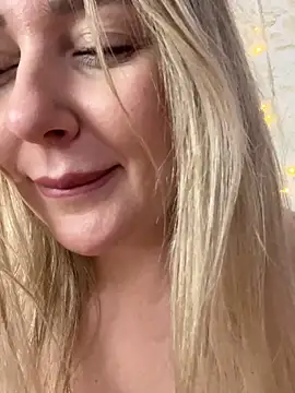 LadyLolyPop  online show from February 4, 2025, 10:00 am