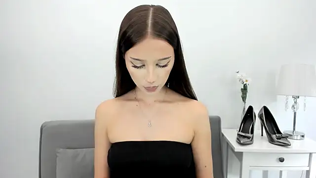 EmilyDarling online show from October 6, 2025, 8:06 pm