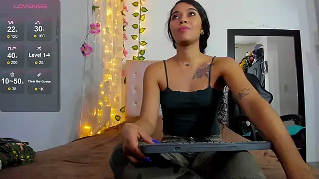 Snapshot of tefy-cardona chatting on November 14, 2025, 12:20 am tefy-cardona online show from November 14, 2025, 12:20 am